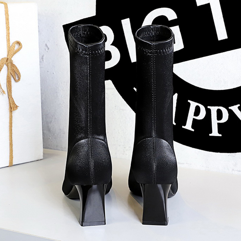 Botas Curtas de Outono Inverno - Shoe Tree avaliação e preço